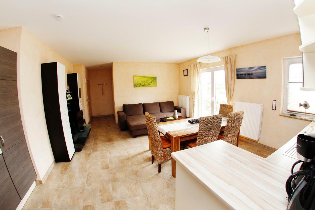 Ferienhaus "Zur Sprotte" In Глове Екстериор снимка